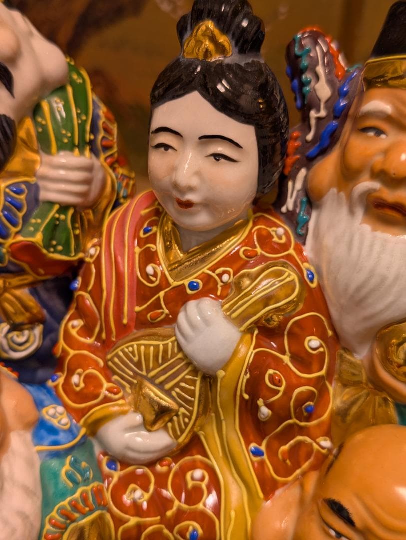 九谷焼　置物　七福神　木台付