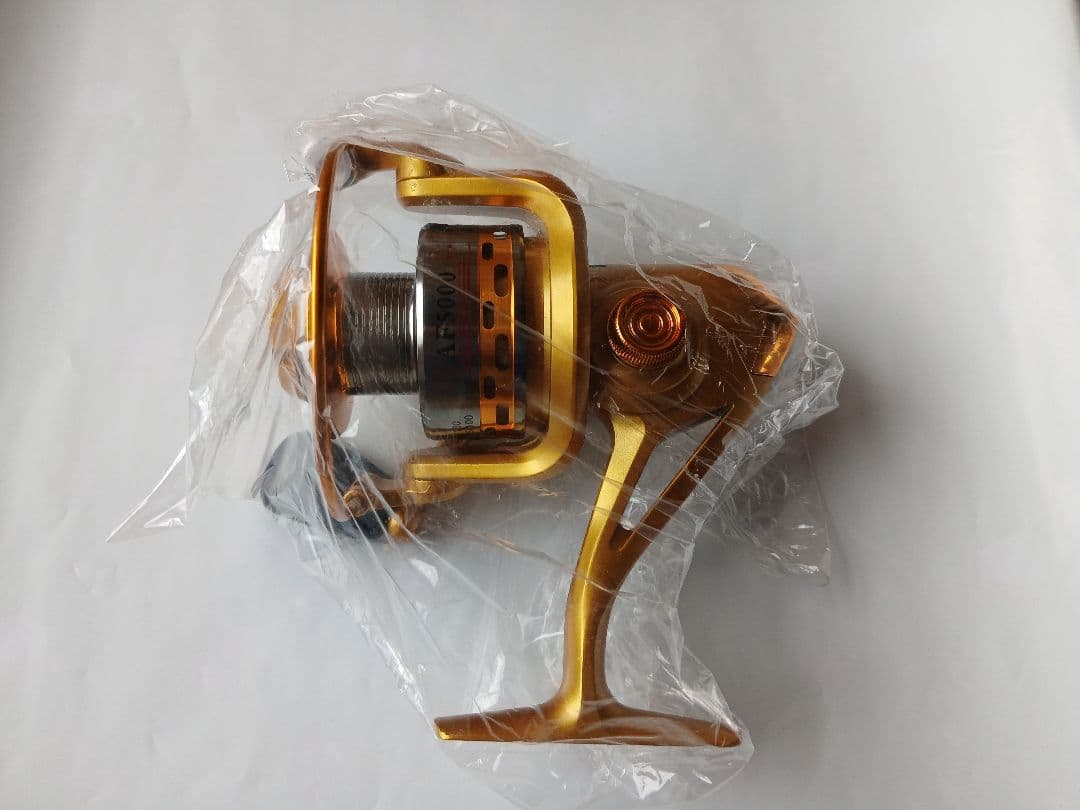 【新品未使用】スピニングリール ゴールド 5.5:1 AF5000アルミスプール