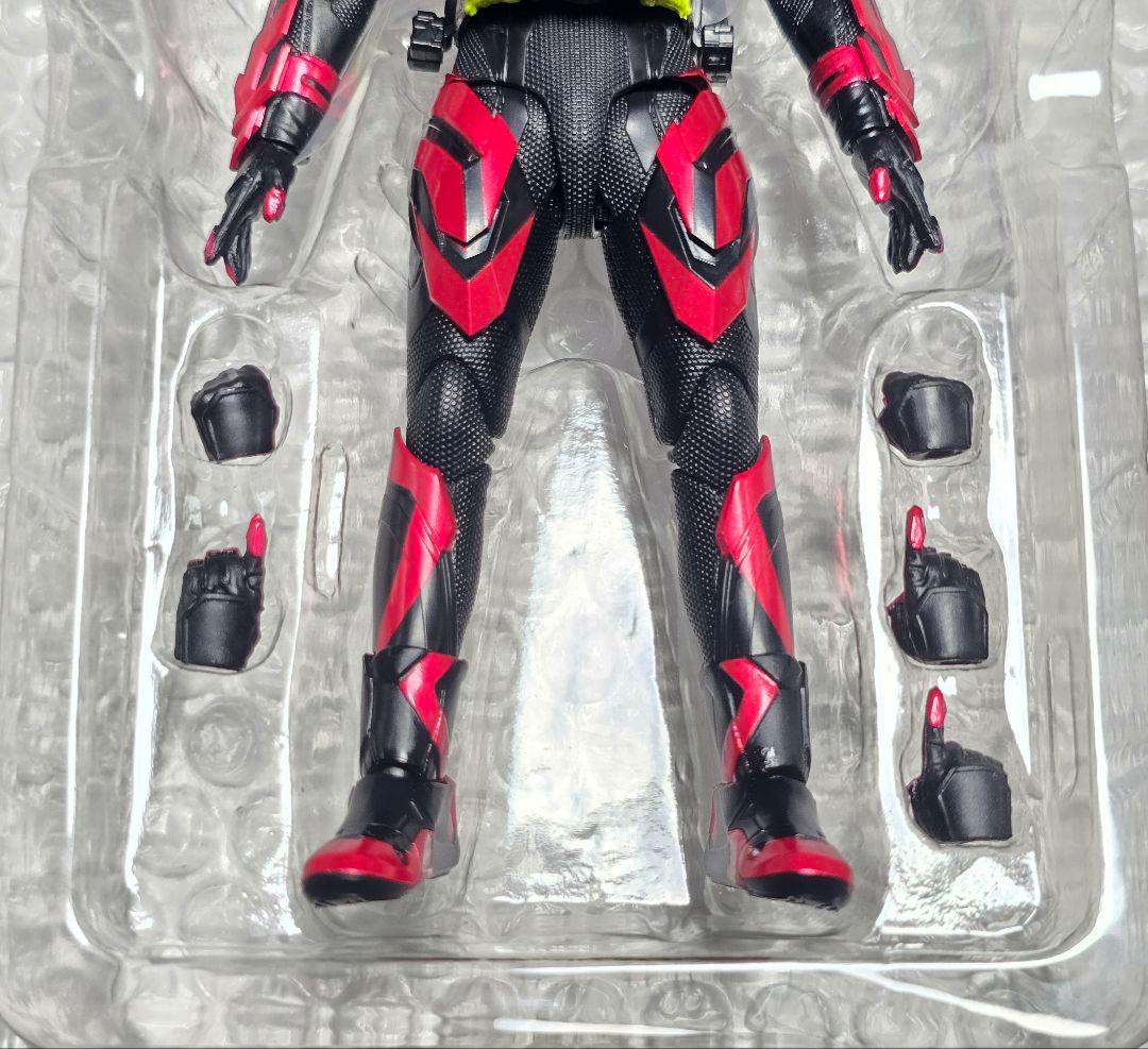 S.H.Figuarts 仮面ライダーゼロワン ヘルライジングホッパー
