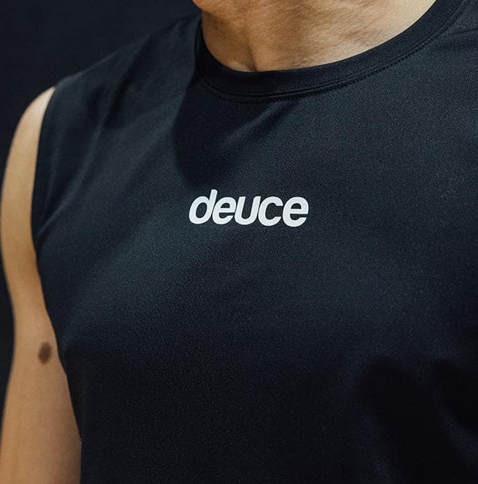ウェア Deuce One Arm Sleeve Performance Shirt M