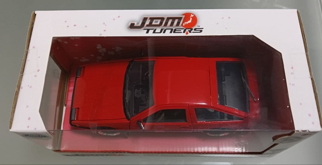 ミニカー 1986 Toyota Trueno AE86 JDM Tuners 1/24