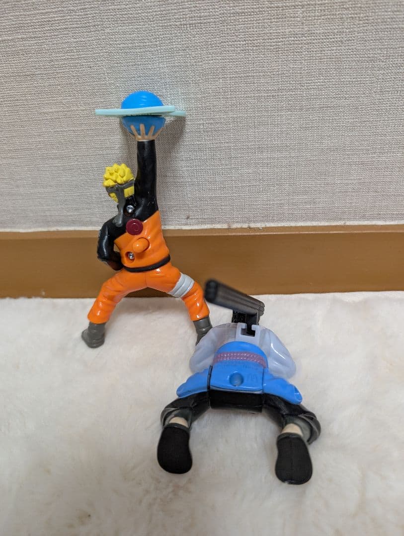ハッピーセット　NARUTO サスケ　チャクラ宙返り　　　　ナルト　セット