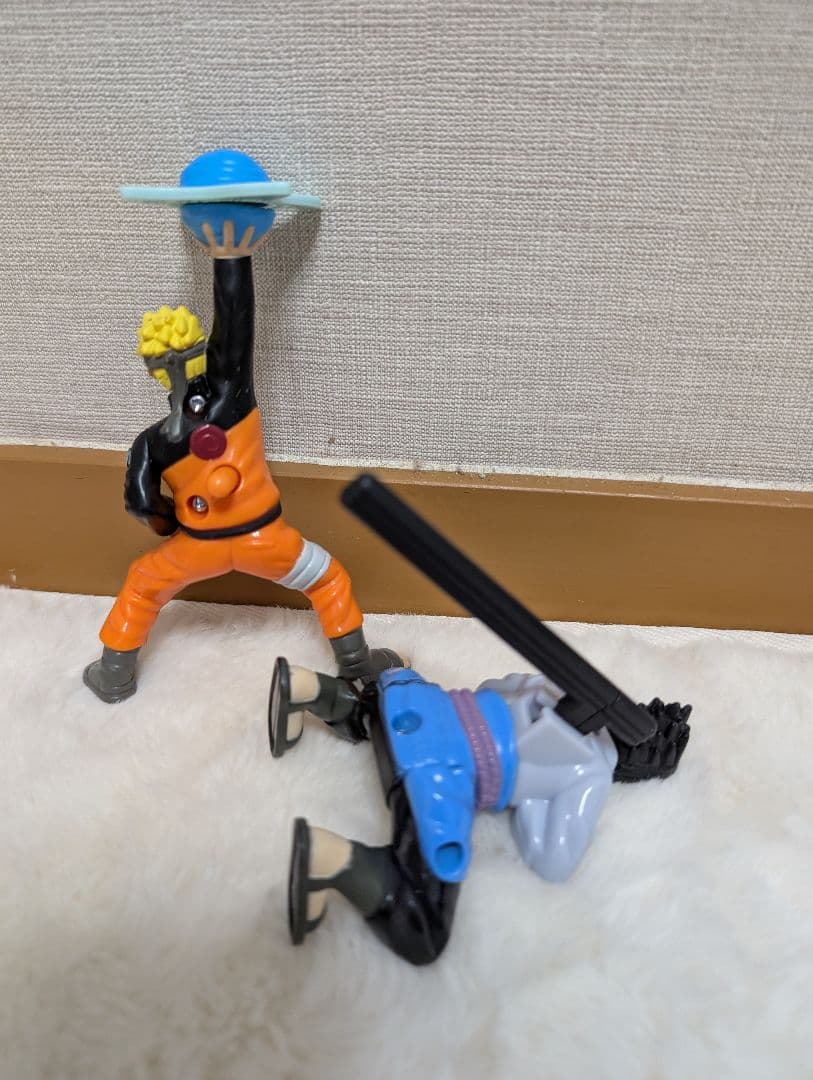 ハッピーセット　NARUTO サスケ　チャクラ宙返り　　　　ナルト　セット