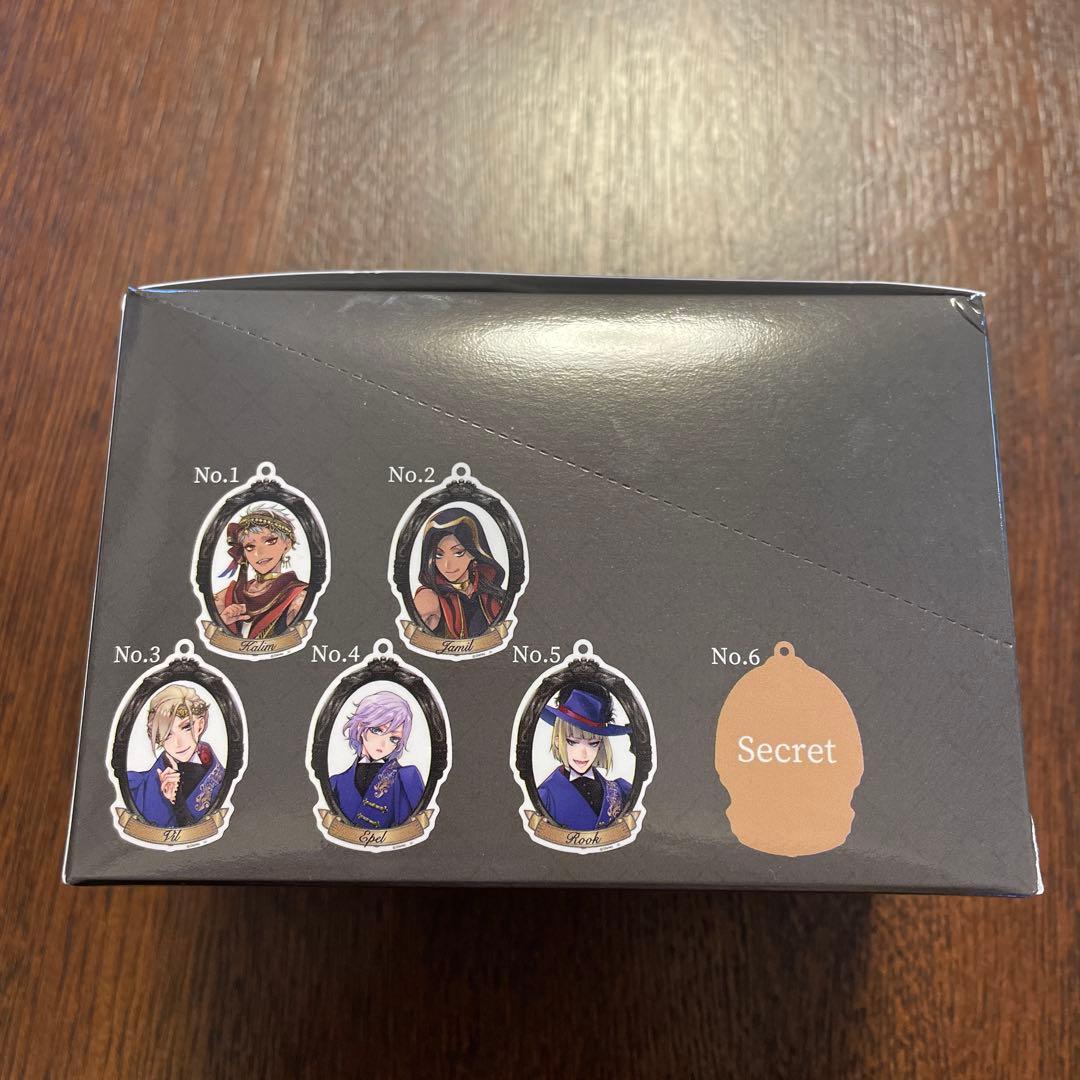 ツイステッドワンダーランド　ツイステ　アクリルキーホルダー　箱買い