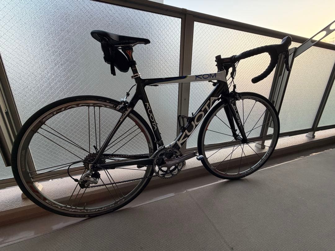 KUOTA KOM ロードバイク ブラック/ホワイト