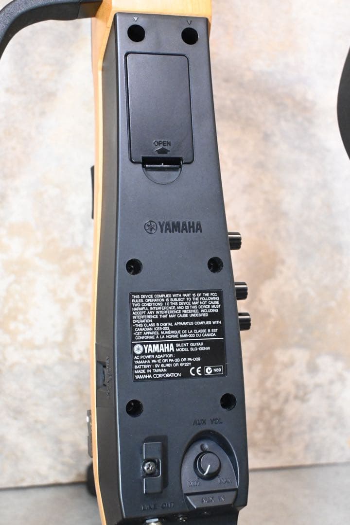 YAMAHA SLG-100NW サイレントギター ヤマハ