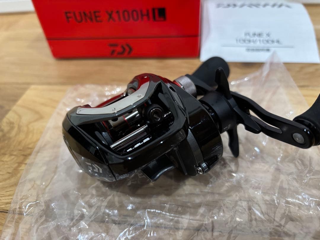 【極美品】Daiwa FUNE X100H L