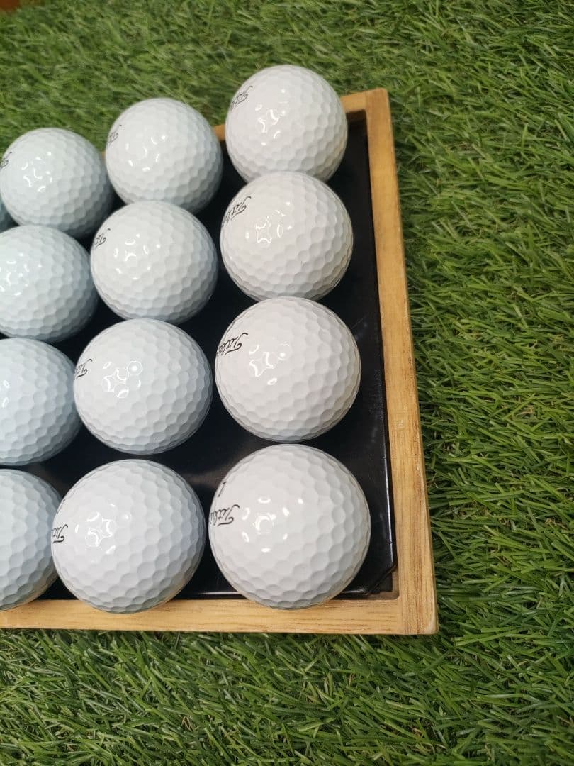 タイトリストPROV1　2023年モデル優良ロストボール20個。