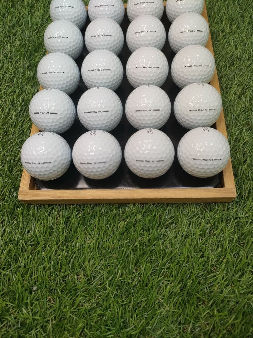 タイトリストPROV1　2023年モデル優良ロストボール20個。