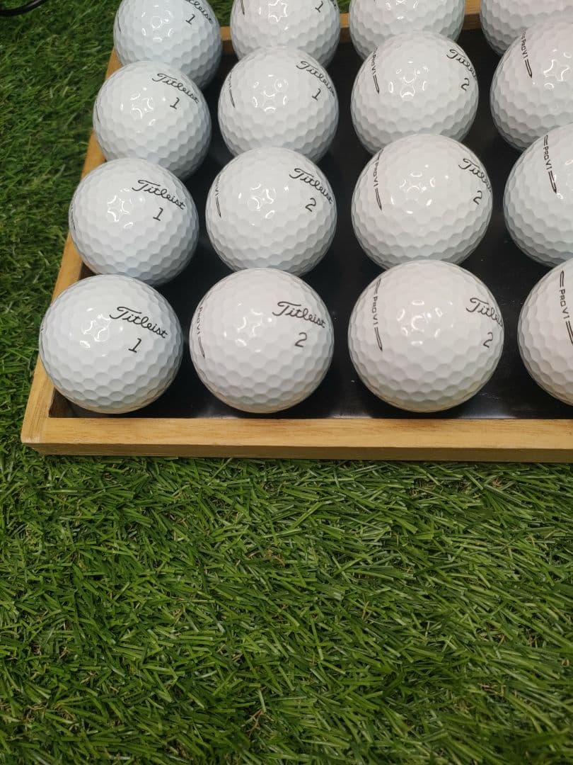 タイトリストPROV1　2023年モデル優良ロストボール20個。