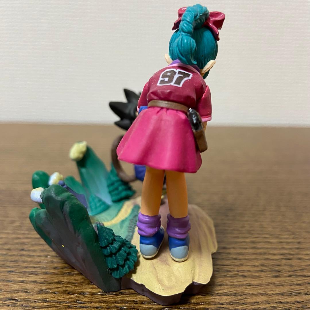 DRAGON BALL　ドラゴンボールカプセル　はじまりは四星球　孫悟空　ブルマ