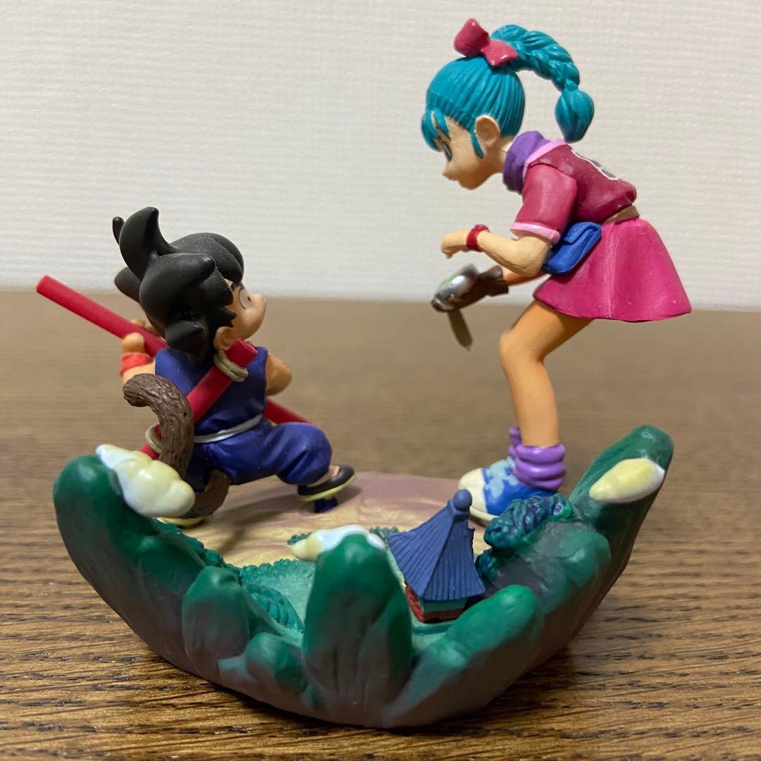 DRAGON BALL　ドラゴンボールカプセル　はじまりは四星球　孫悟空　ブルマ