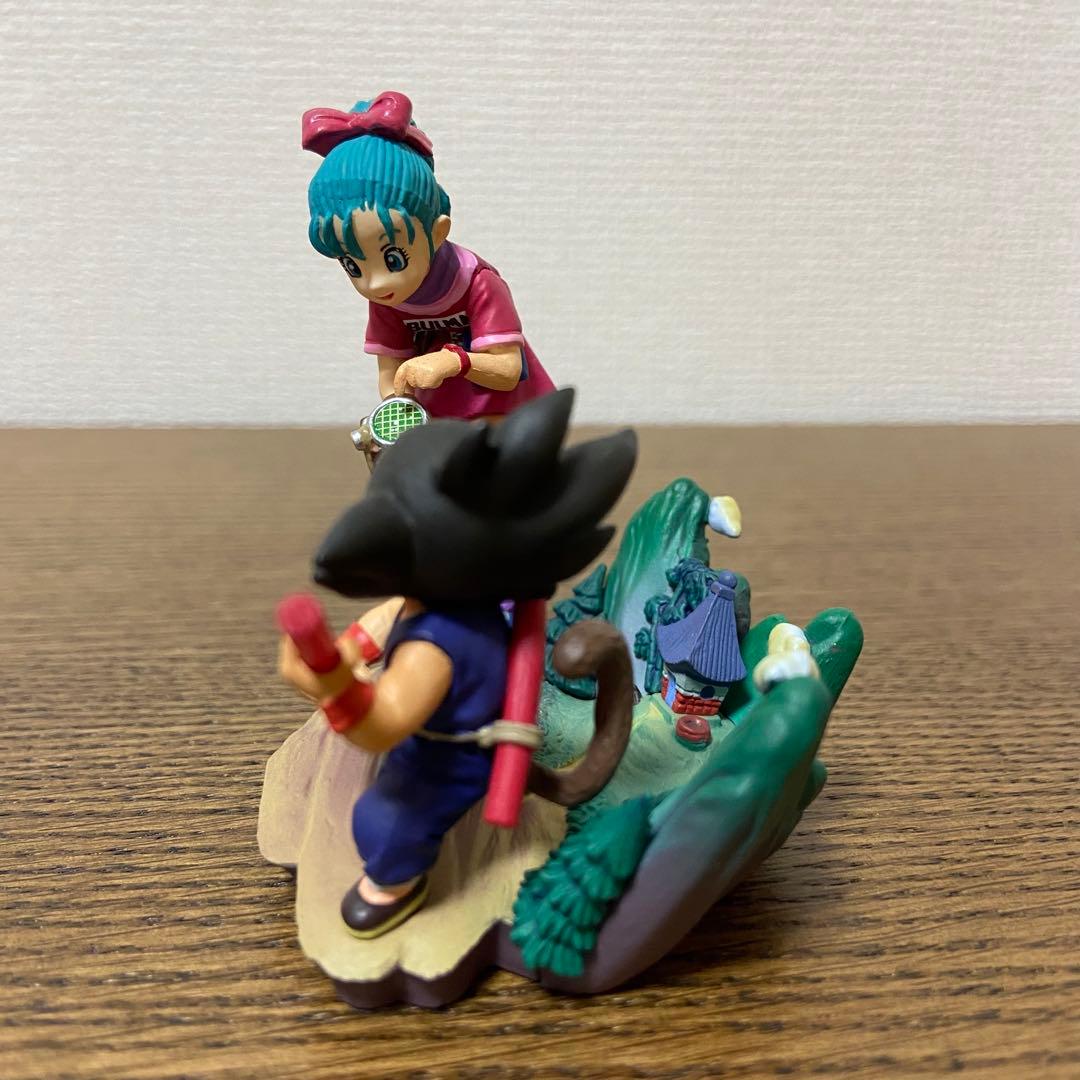 DRAGON BALL　ドラゴンボールカプセル　はじまりは四星球　孫悟空　ブルマ