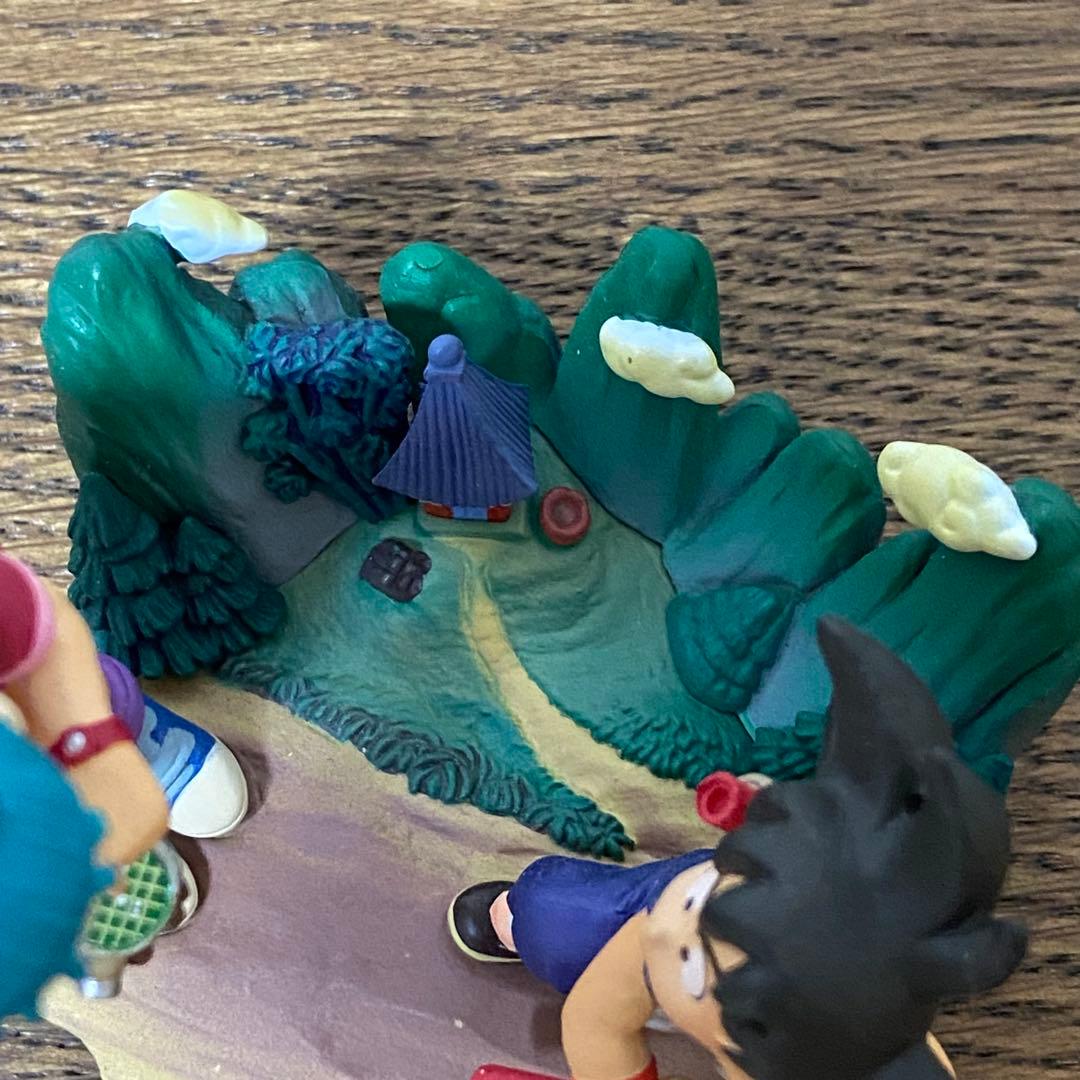 DRAGON BALL　ドラゴンボールカプセル　はじまりは四星球　孫悟空　ブルマ