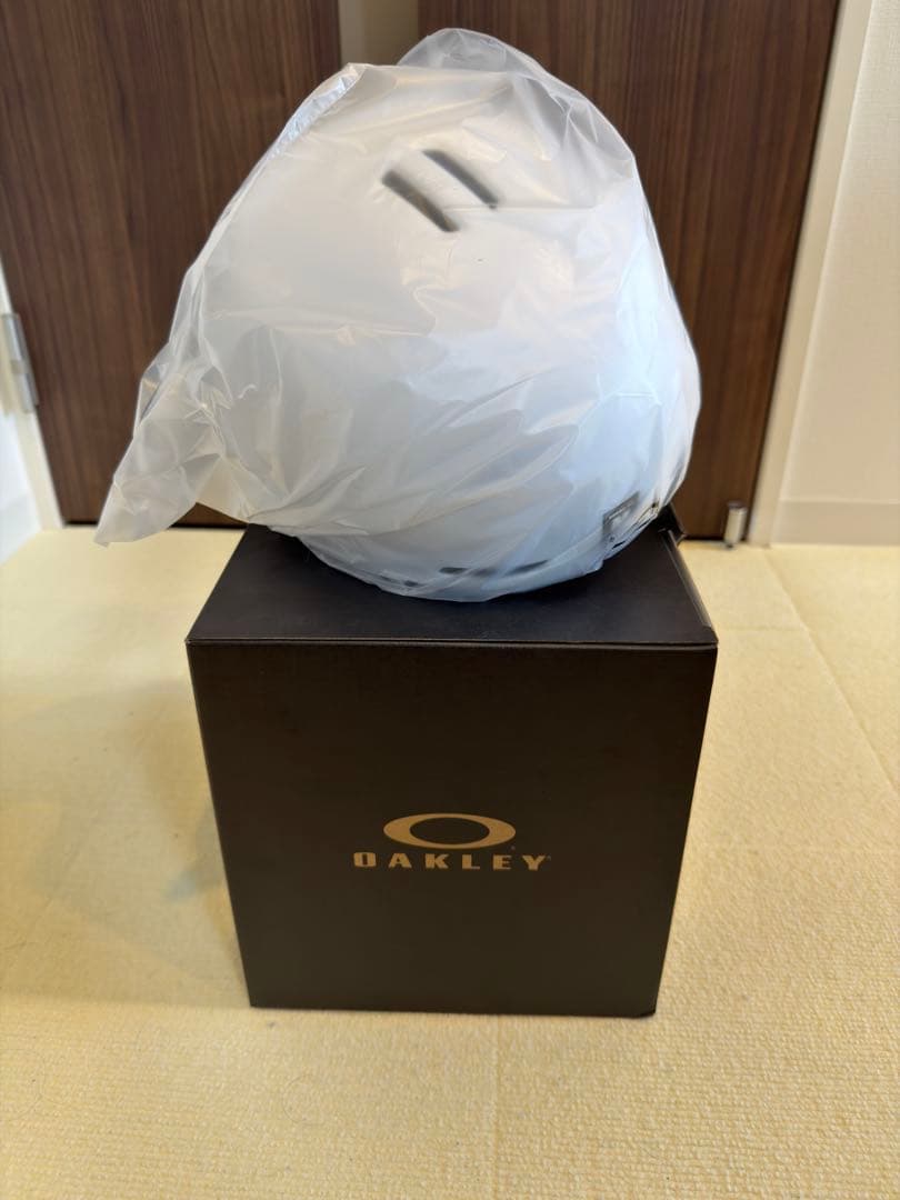 OAKLEY MOD1 マットホワイト Mサイズ　未使用品