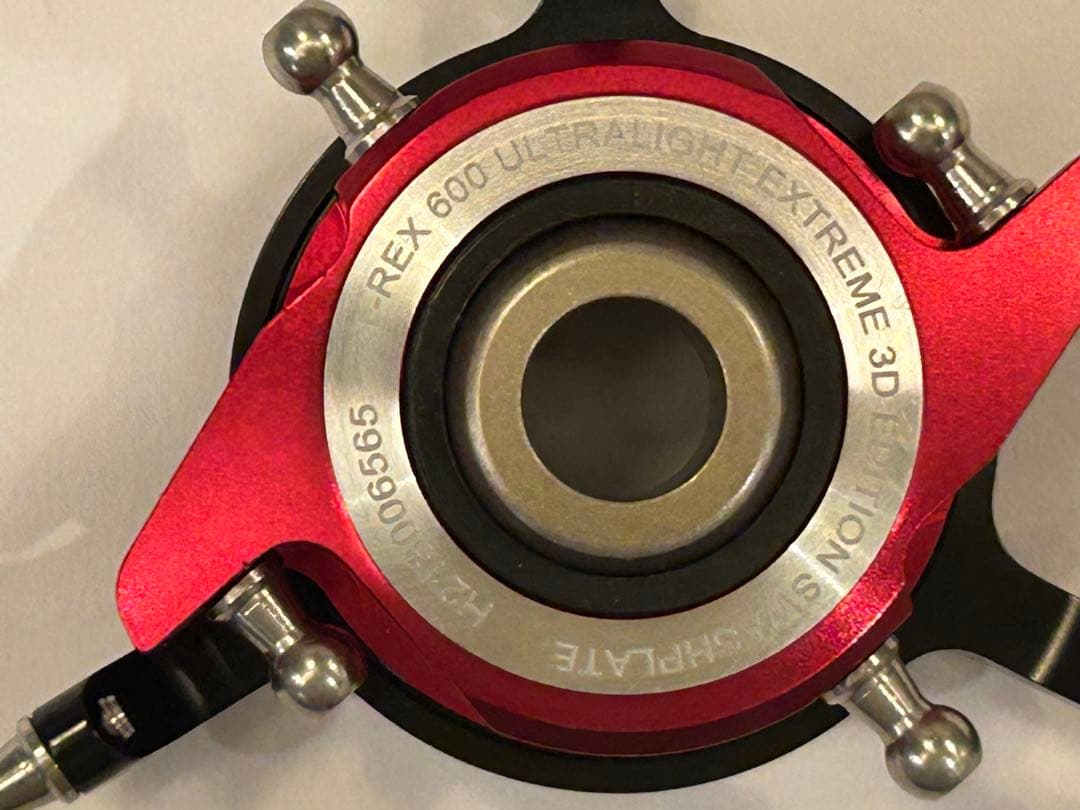 ALING T-REX550X スワッシュプレートとメインシャフトセット