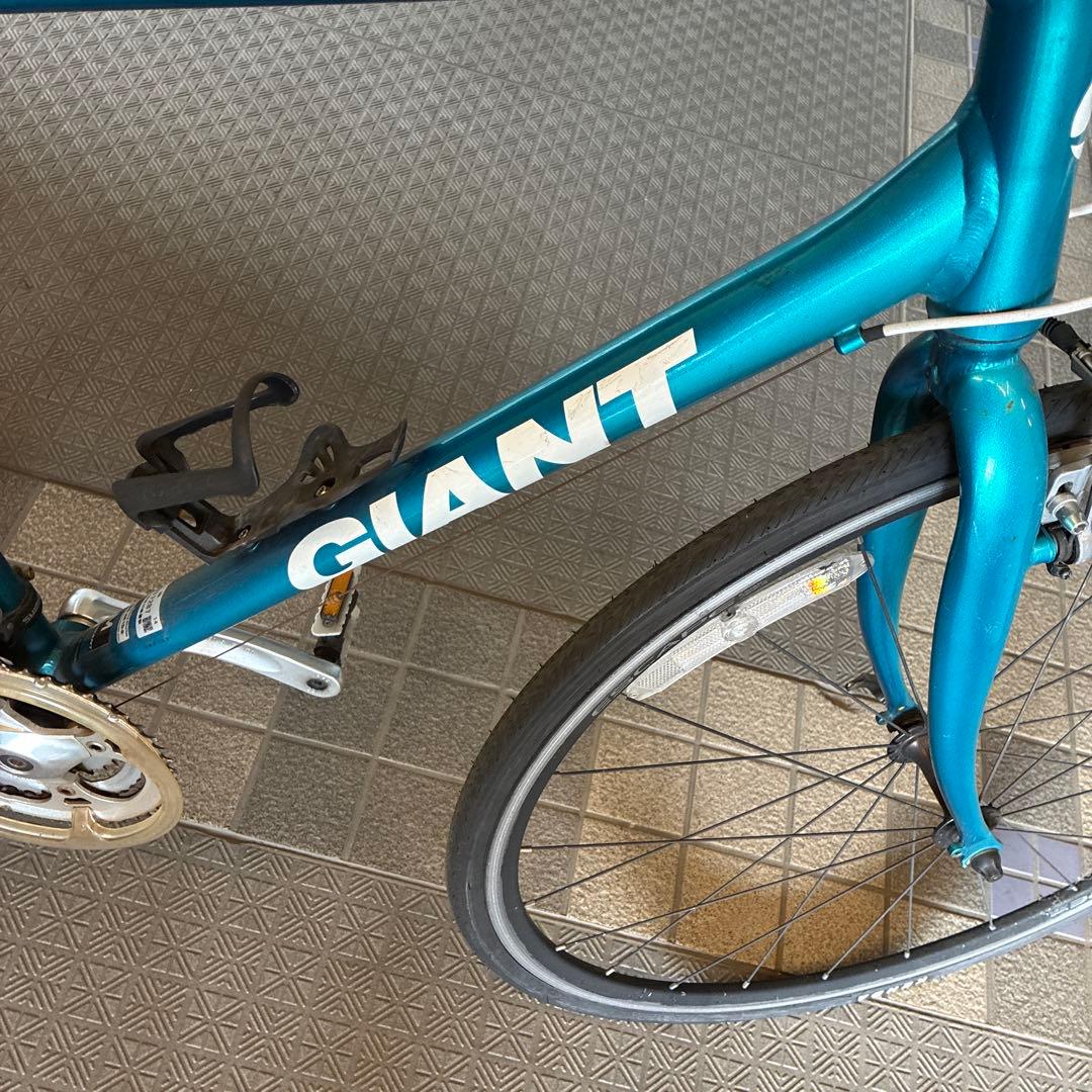 GIANT クロスバイク Mサイズ 青
