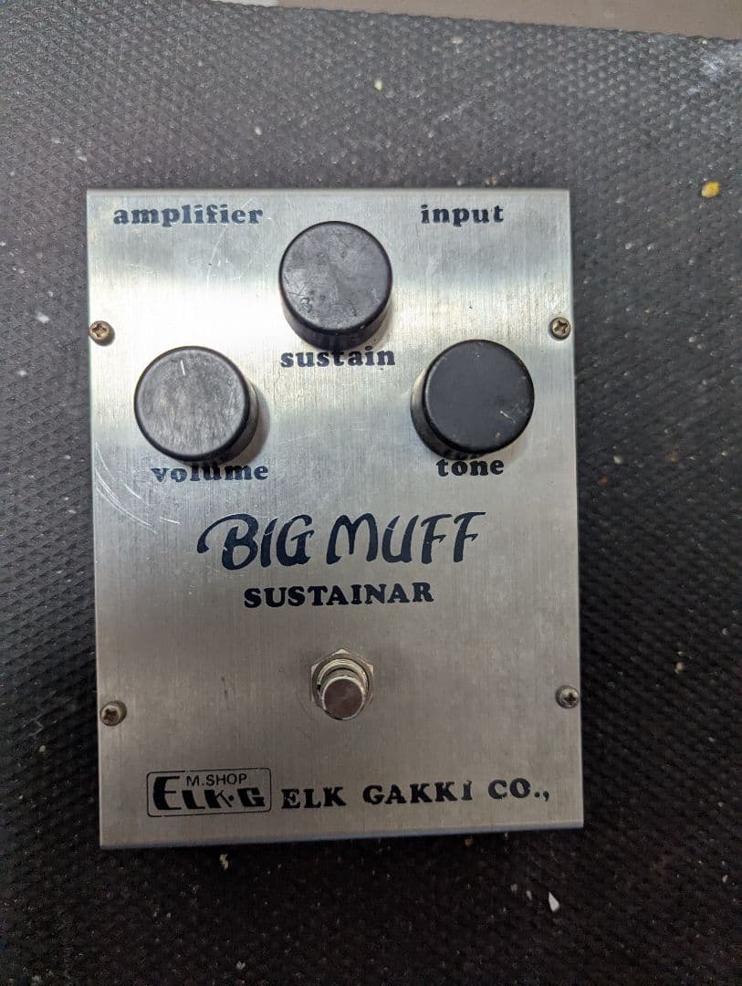 要説明確認　中身は近年物のBig Muff　筐体はエルクbigmuff