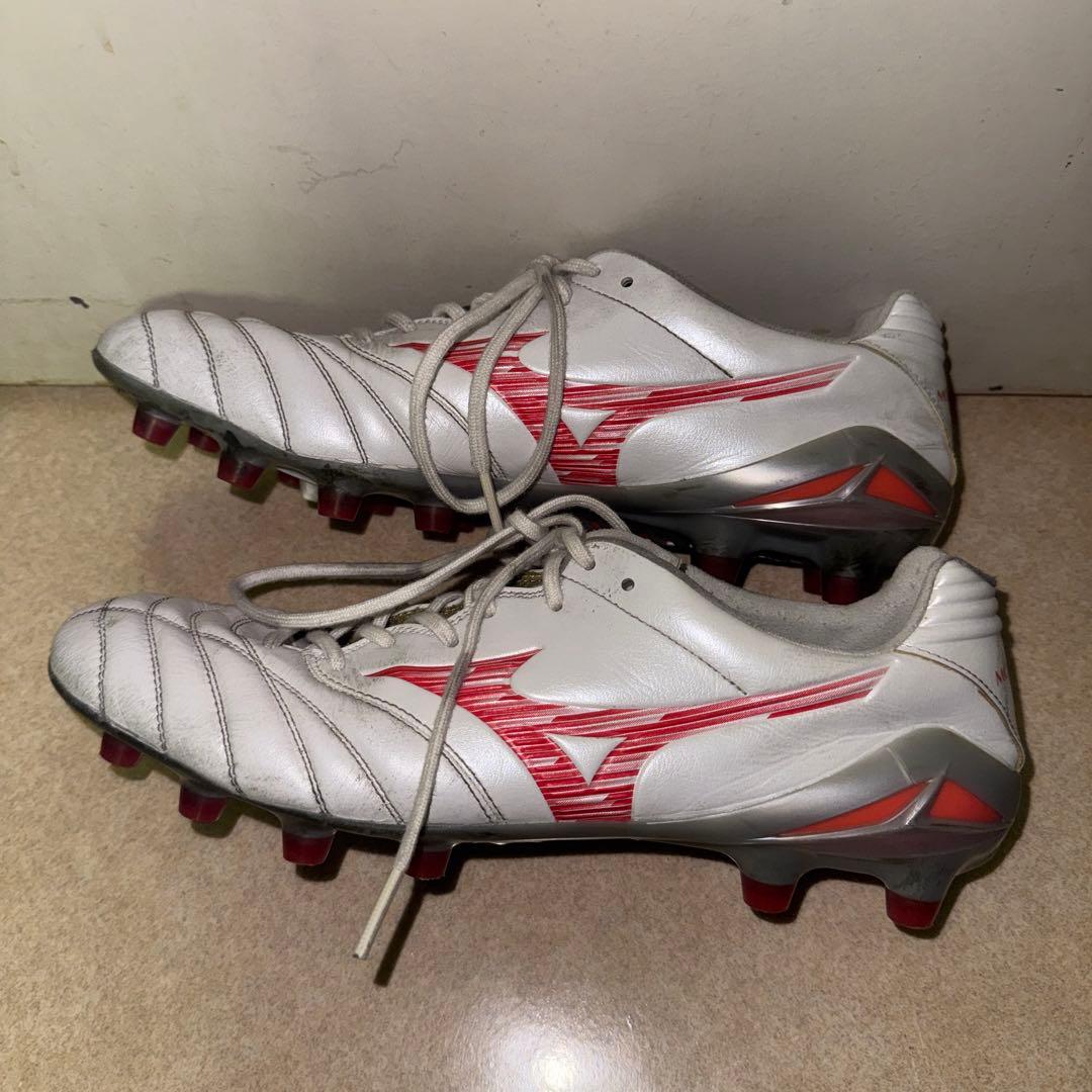 Mizuno サッカーシューズ ホワイト/レッド