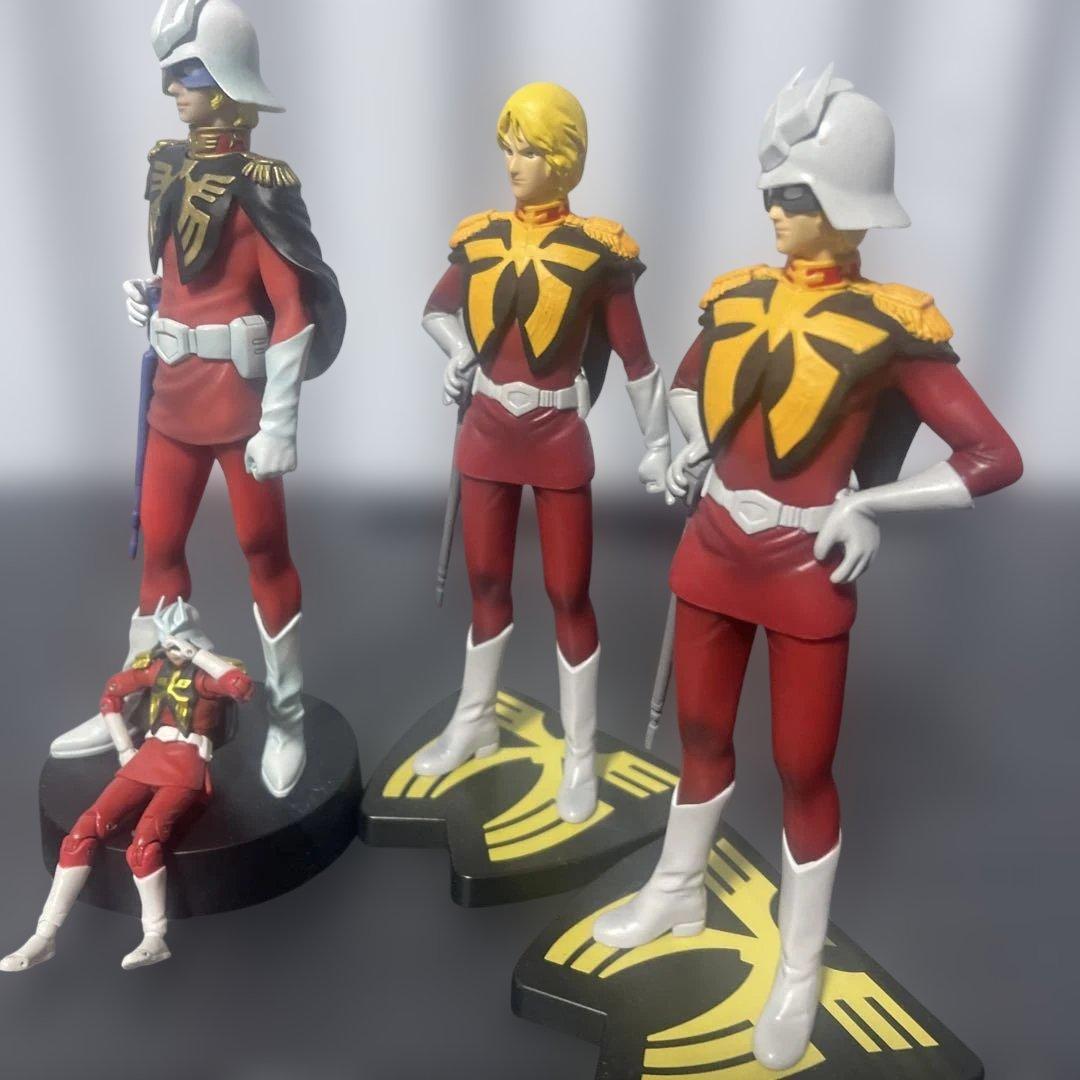 シャア　フィギュア4体セット