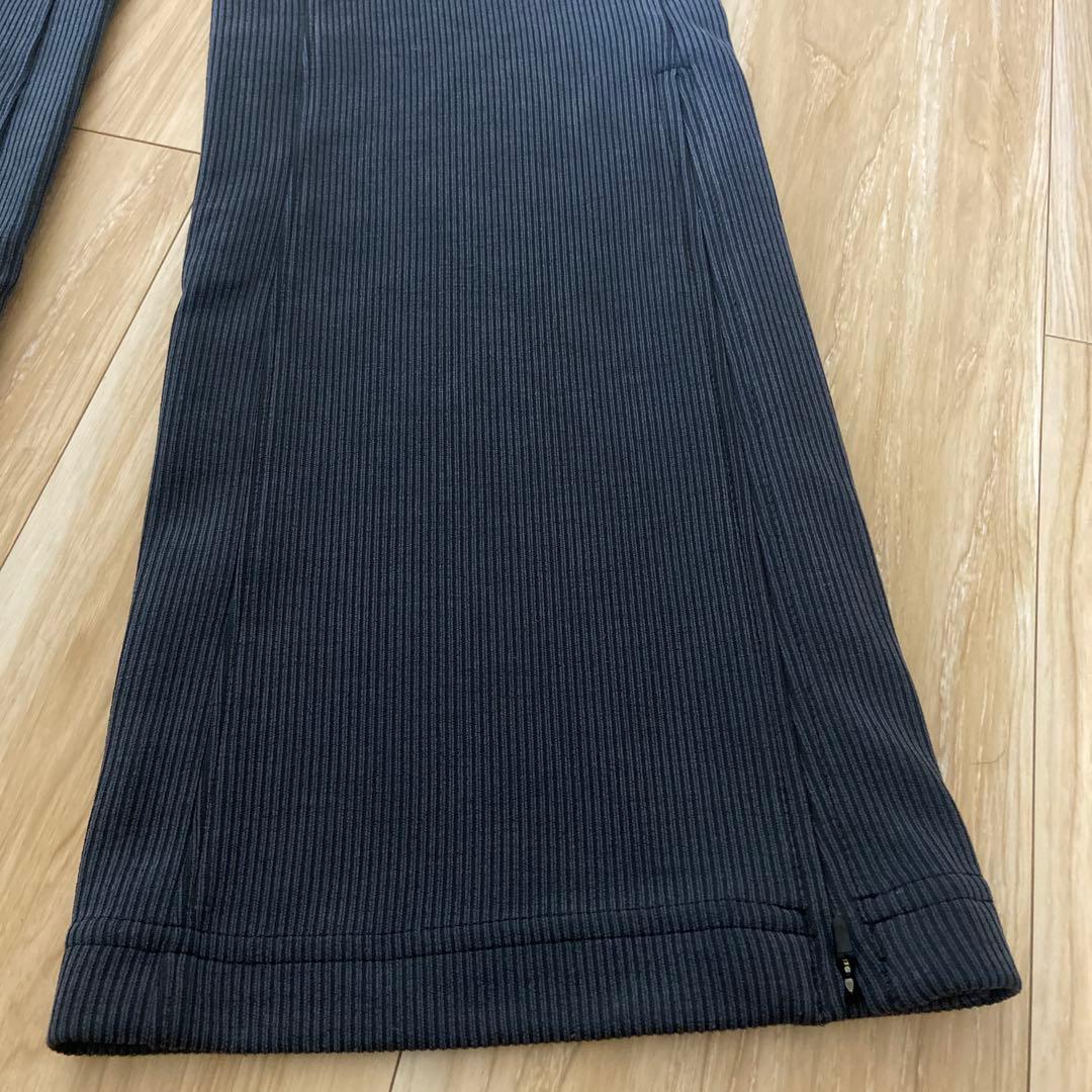 ルルレモン Ribbed Softstreme フレアパンツ Asiafit