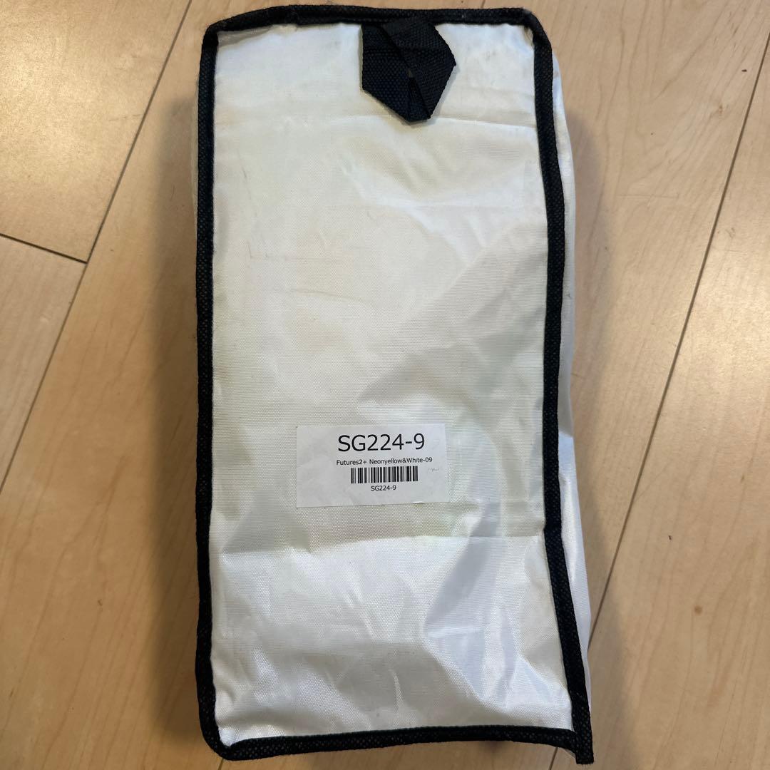 新品 未使用 sjs キーパーグローブ Futures2（サイズ:9号）