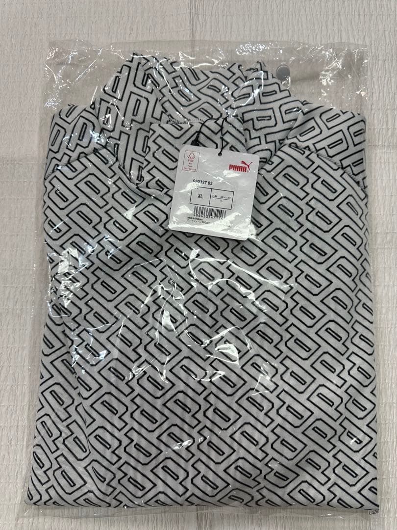 PUMA 幾何学模様ハイネックシャツ 未使用新品(ＸＬサイズ) ホワイト系