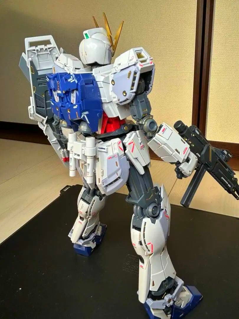 MG ナラティブガンダム&シナンジュスタイン　完成品　無塗装