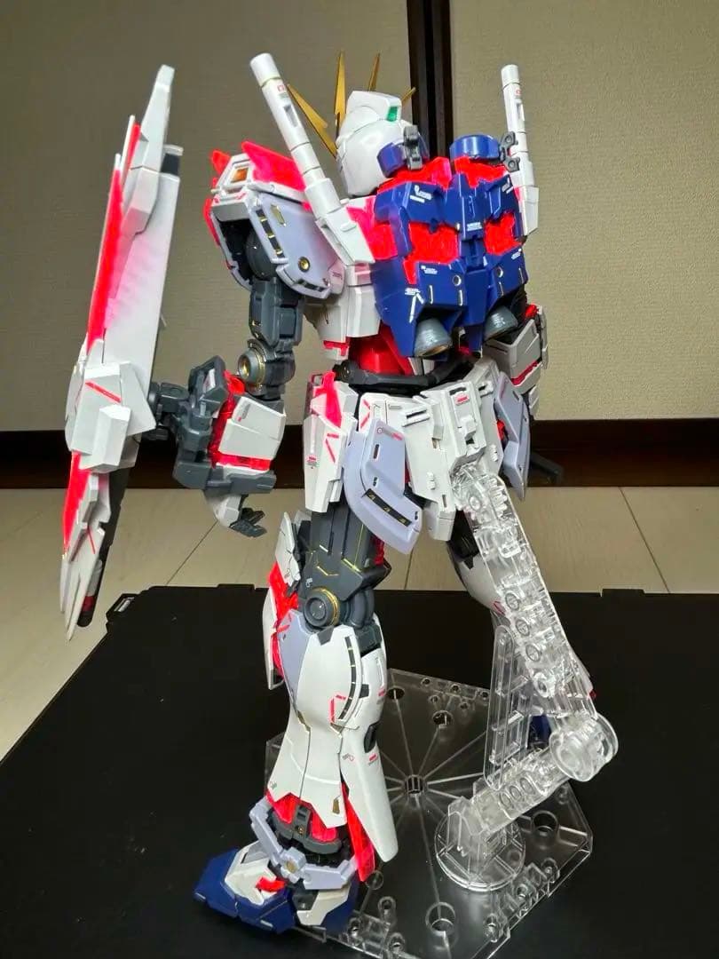 MG ナラティブガンダム&シナンジュスタイン　完成品　無塗装