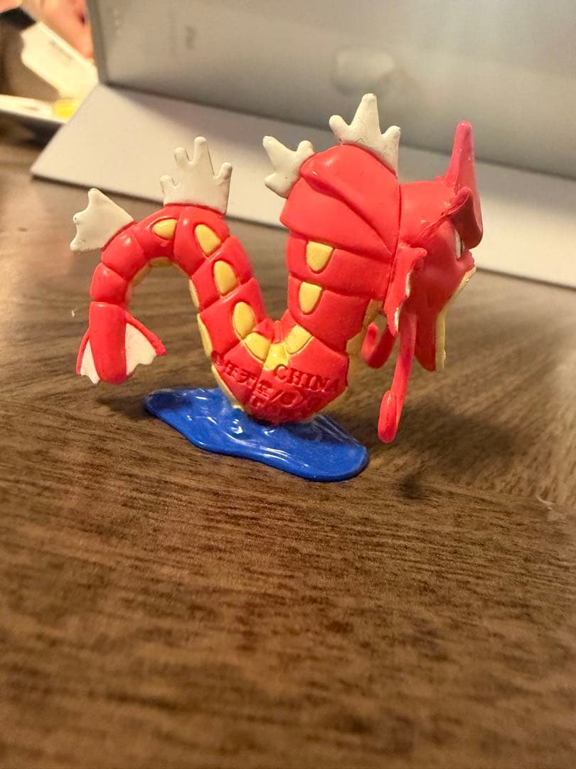 赤いギャラドス　モンコレ　ポケモン非売品