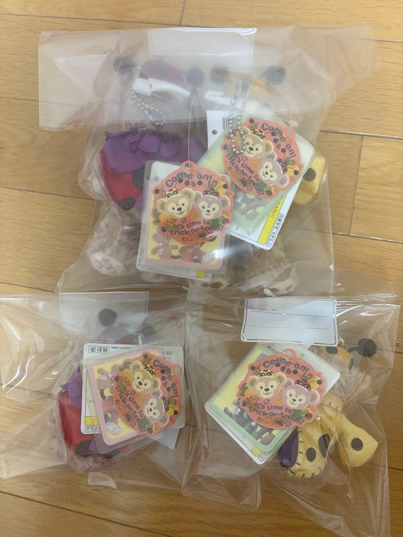 【未使用品】ダフメイ2011-2014ハロウィンぬいぐるみバッチストラップセット