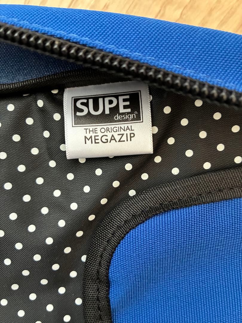 SUPE design リュック