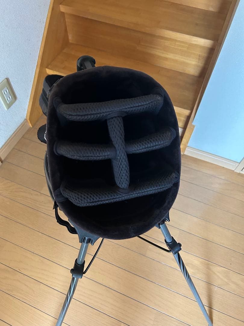 軽量　Nike キャディバッグ ブラック/グレー