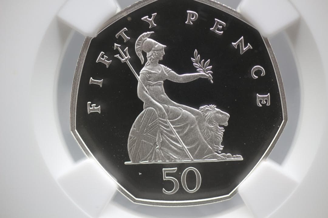同鑑定 世界14枚 発行枚数2500枚 2009年 イギリス 40周年 銀貨純銀