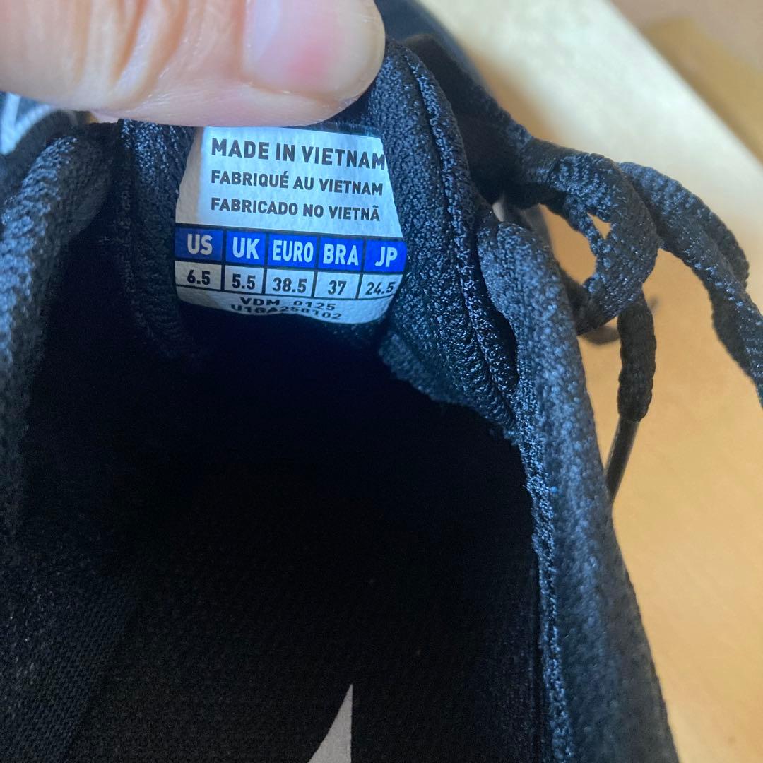 Mizuno ブラック スパイクシューズ　24.5