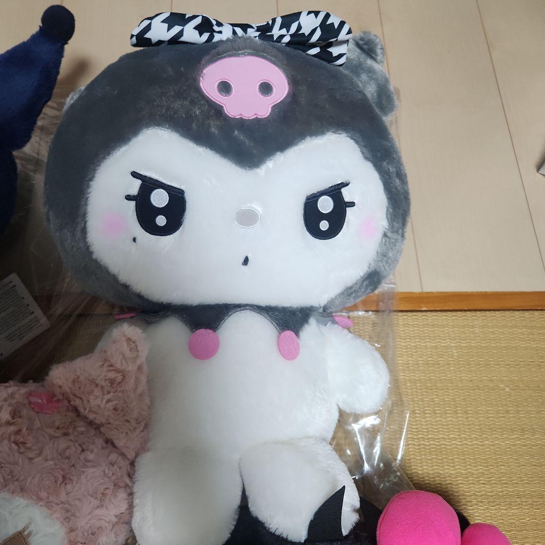 サンリオ　クロミ、ハローキティぬいぐるみ11体セット