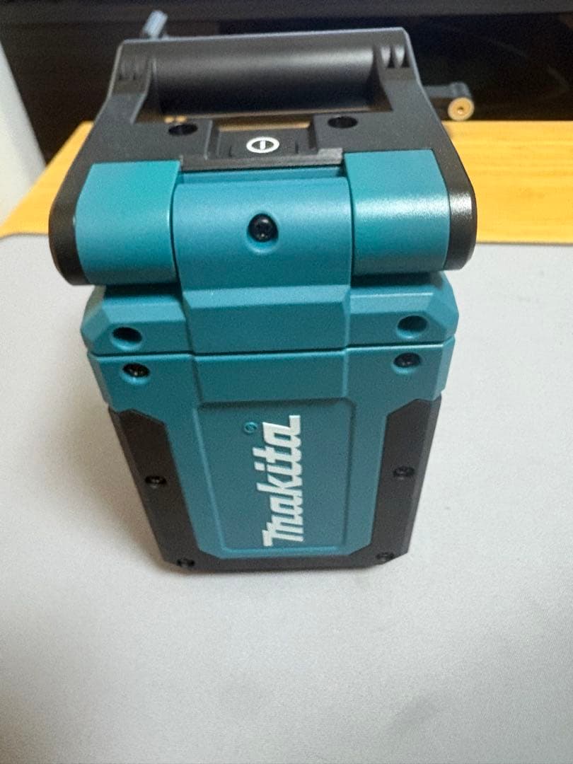 Makita ML819 充電式LEDライト