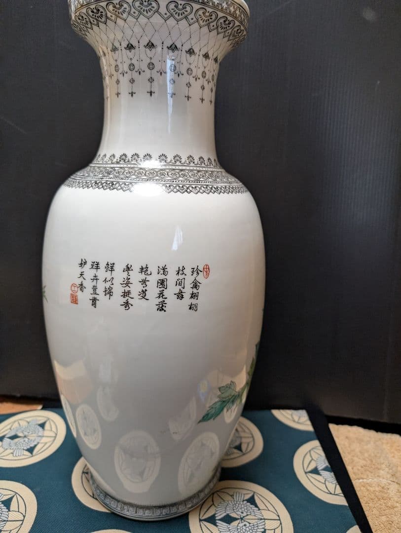 中国景徳鎮孔雀絵柄の陶器製フラワーベース特大