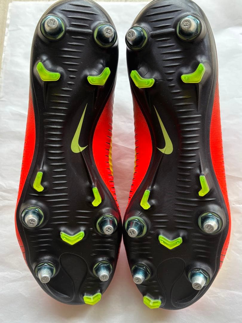 NIKE サッカースパイク マーキュリアル5 FG