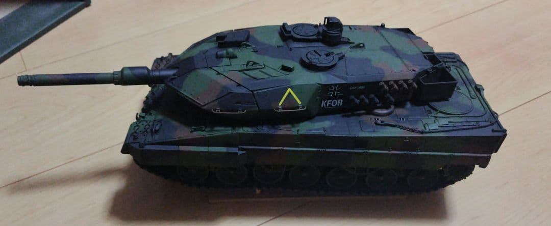 東京マルイ RCバトルタンク LEOPARD2 A5