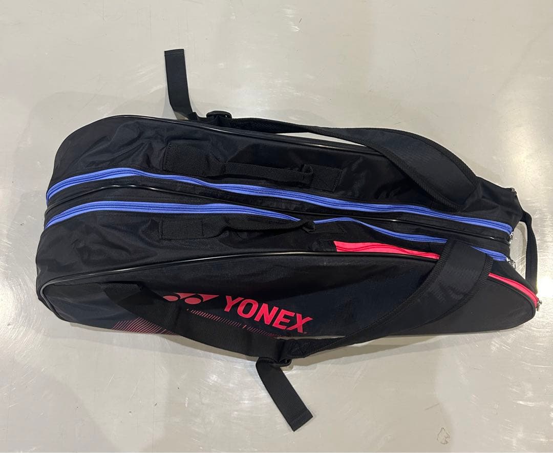 YONEX ラケットバッグ 黒/赤 ダブルジッパー