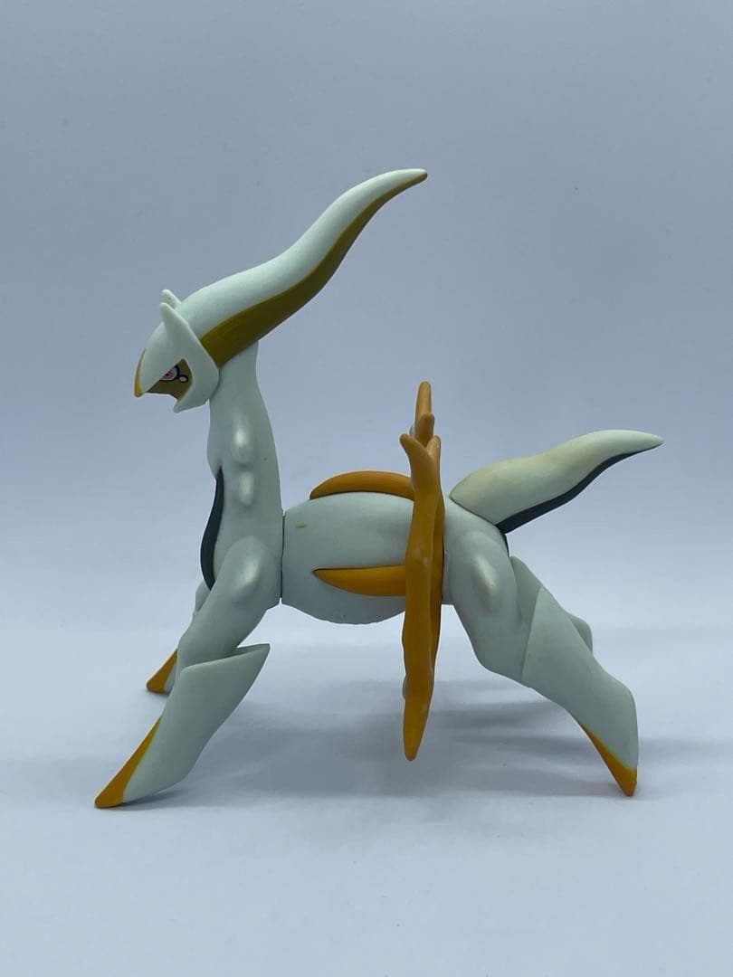 【希少】立体ポケモン図鑑　アルセウス(じめんタイプ)