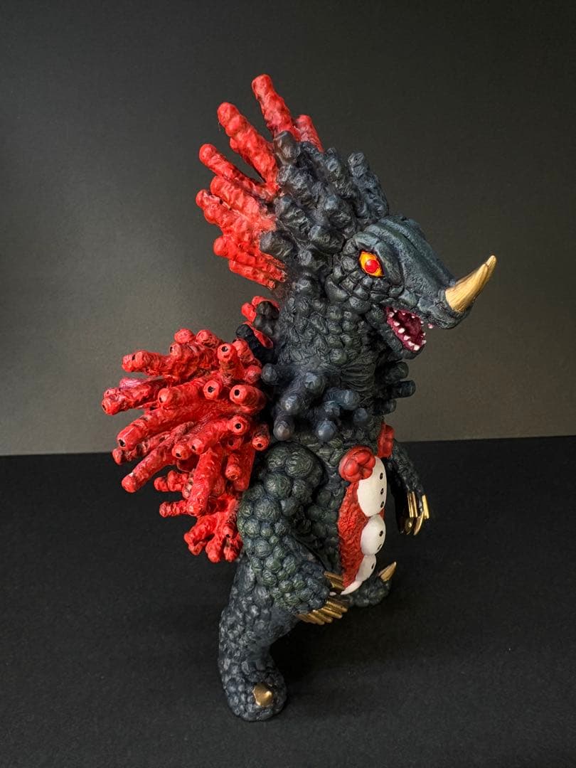 ウルトラ怪獣ソフビミサイル超獣ベロクロン リペイント品