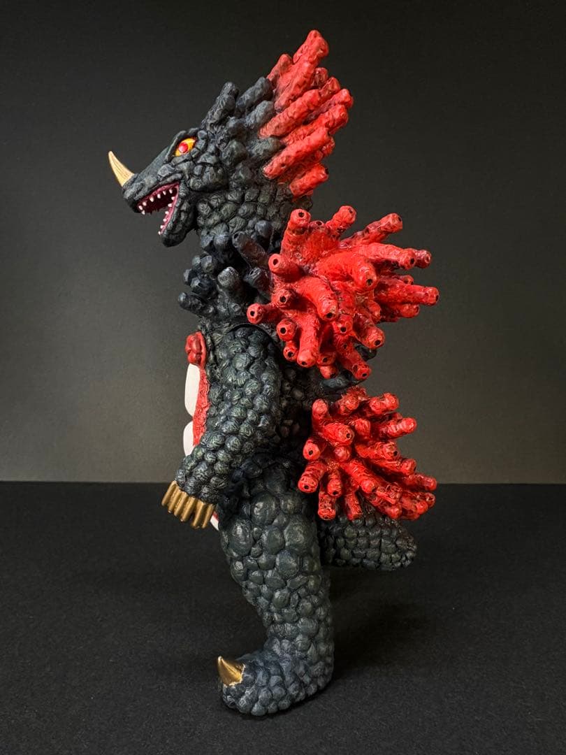 ウルトラ怪獣ソフビミサイル超獣ベロクロン リペイント品
