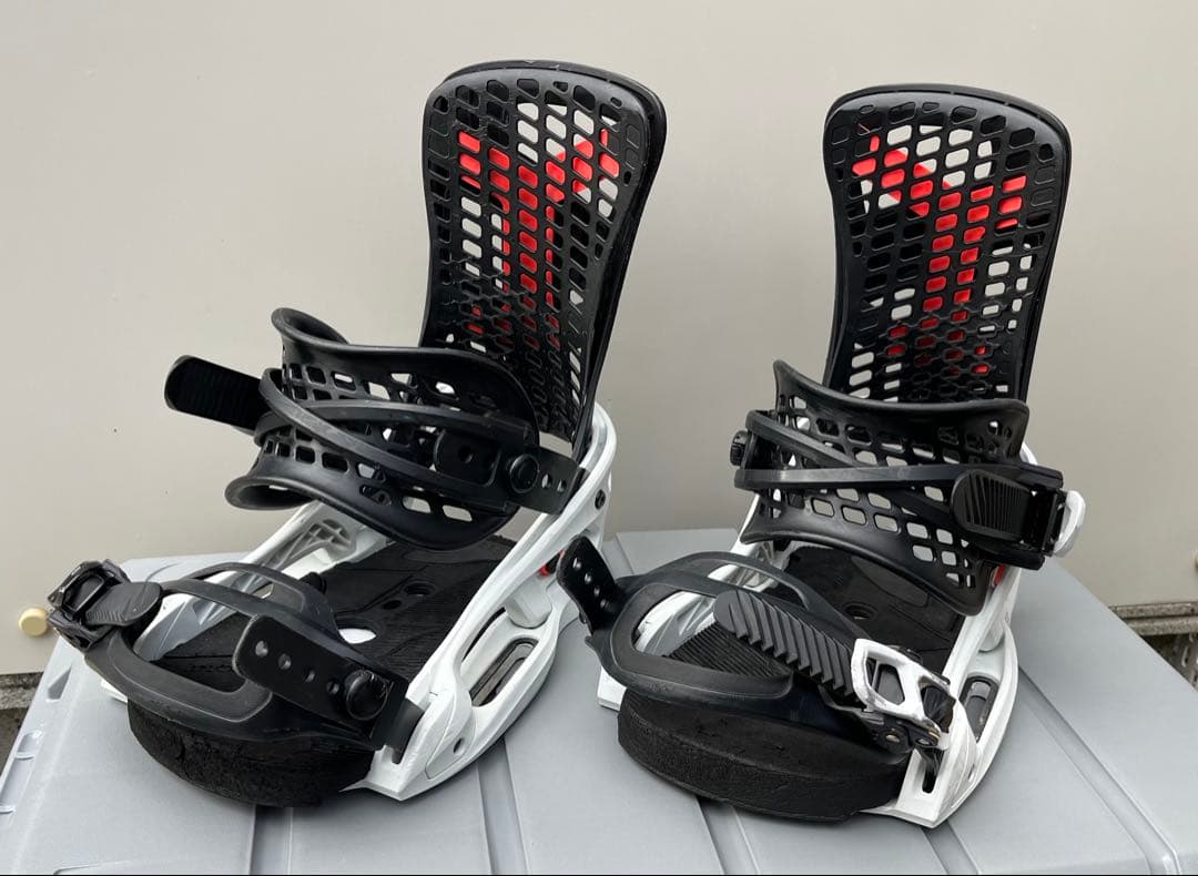 Burton Genesis EST バートン ジェネシス EST