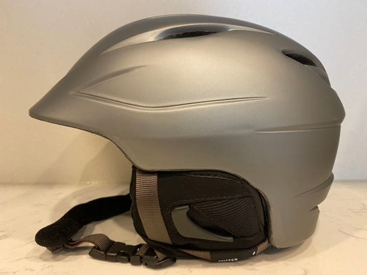 Giro社製 スキー・スノーボード用ヘルメット Lサイズ