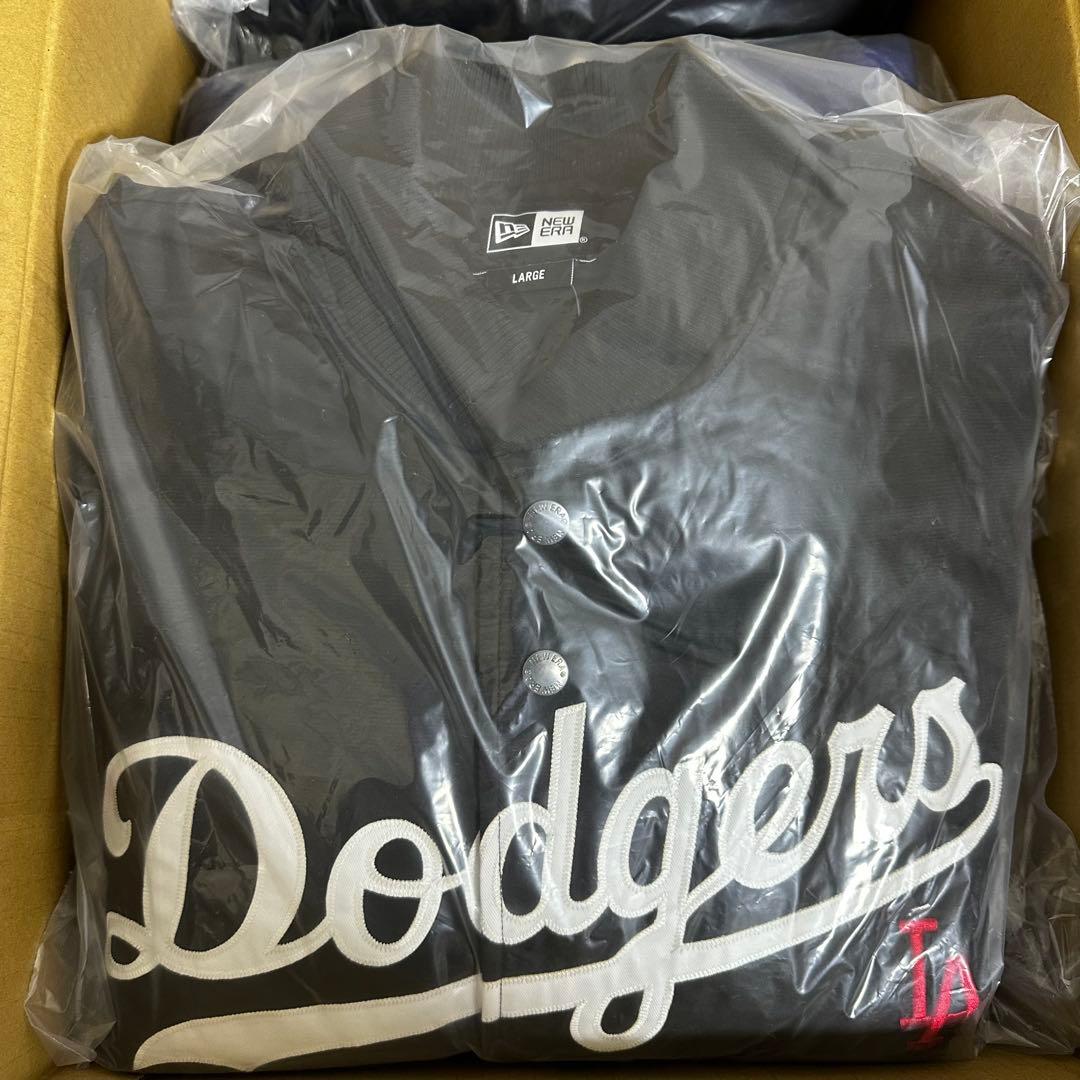 NEWERA ドジャース ナイロンジャケット ブラック GR8