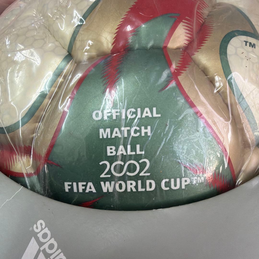 adidas Fevernova サッカーボール FIFA 2002