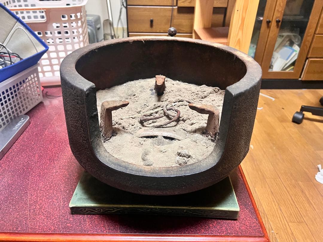 鉄製茶釜と火鉢のセット