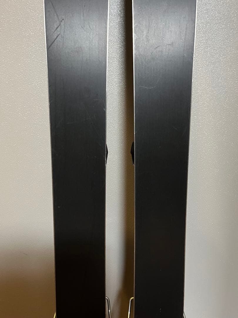 スキー板　SALOMON QST92 153cm